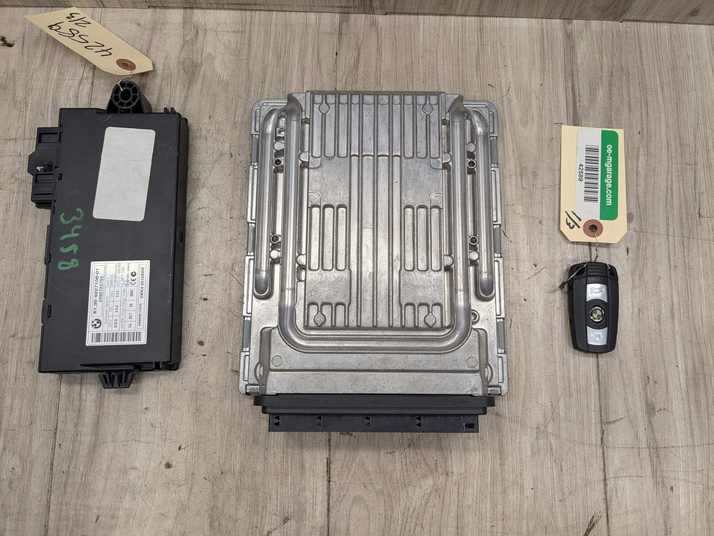 10-14 OEM BMW E70 E71 X5M X6M Engine S63 DME ECU CAS Key Computer Unit SET