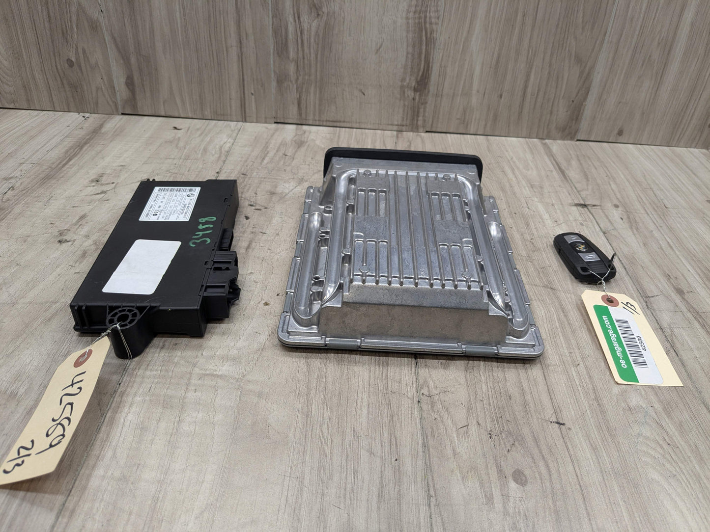 10-14 OEM BMW E70 E71 X5M X6M Engine S63 DME ECU CAS Key Computer Unit SET