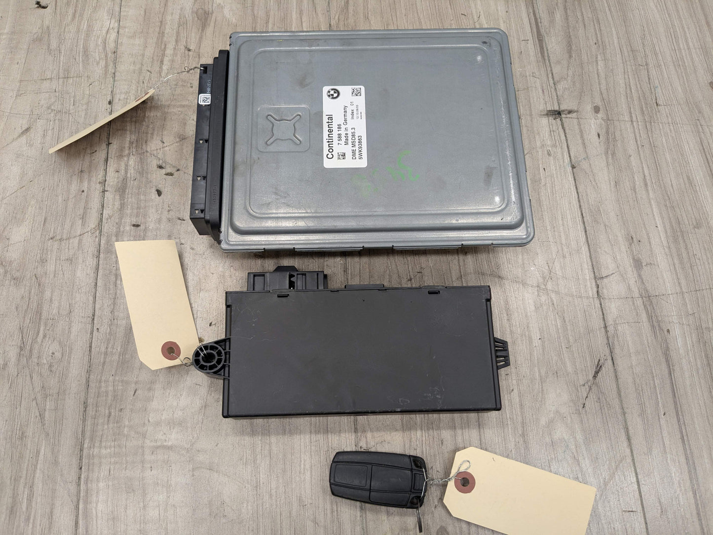 10-14 OEM BMW E70 E71 X5M X6M Engine S63 DME ECU CAS Key Computer Unit SET