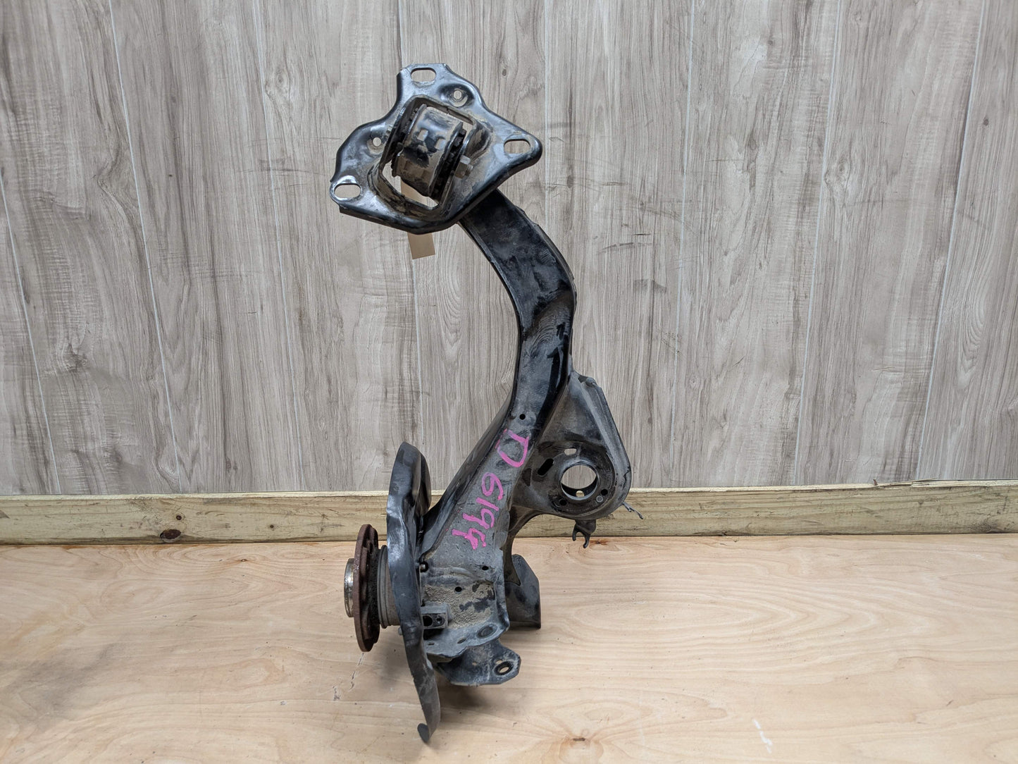OEM BMW F39 F44 F48 X1 X2 Rear Left Driver Trailing Control Arm Knuckle Spindle
