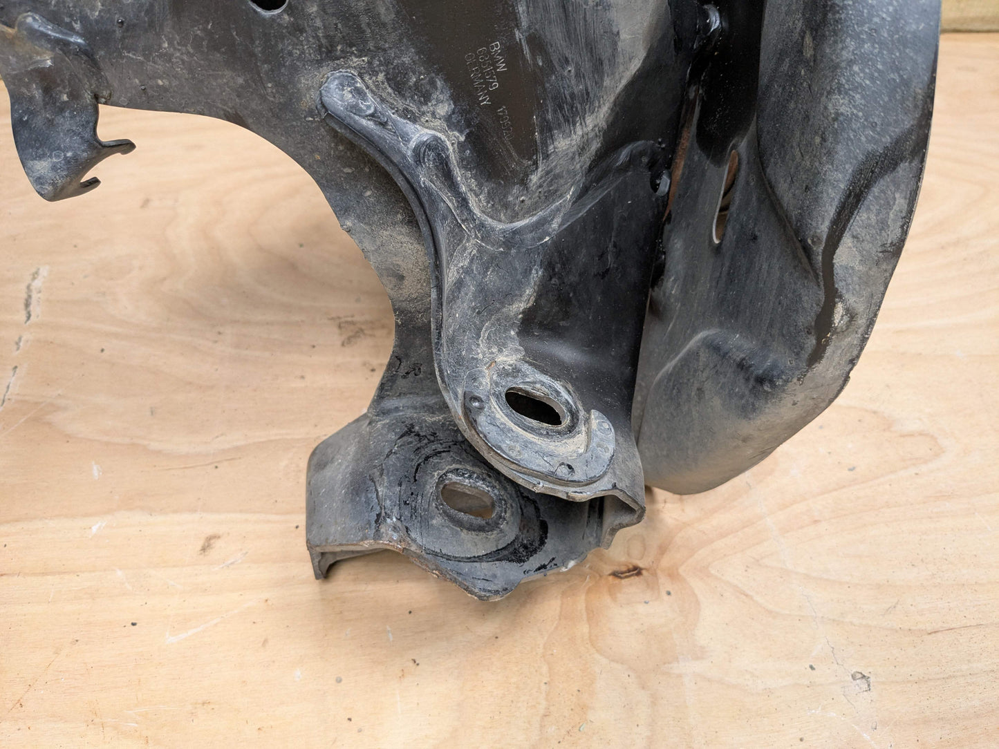OEM BMW F39 F44 F48 X1 X2 Rear Left Driver Trailing Control Arm Knuckle Spindle