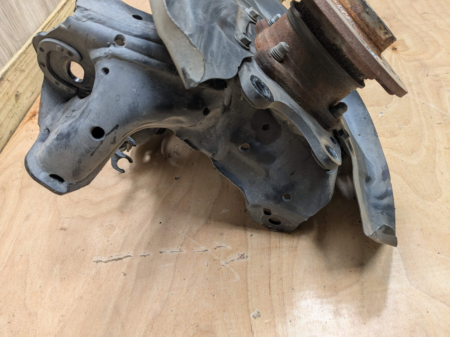 OEM BMW F39 F44 F48 X1 X2 Rear Left Driver Trailing Control Arm Knuckle Spindle
