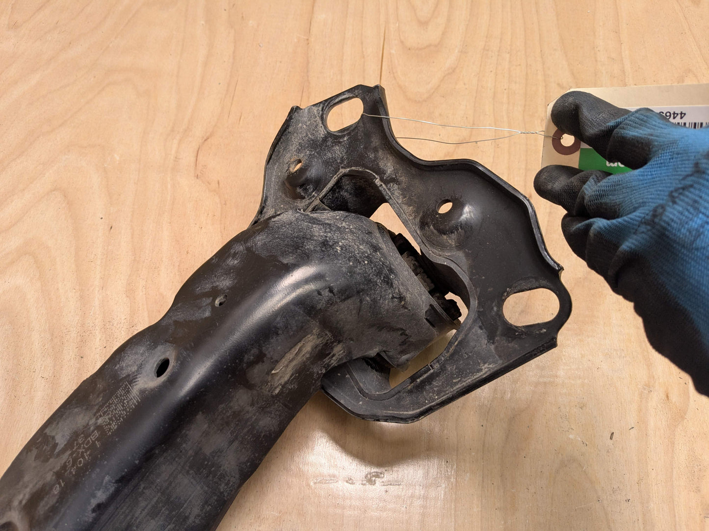 OEM BMW F39 F44 F48 X1 X2 Rear Left Driver Trailing Control Arm Knuckle Spindle