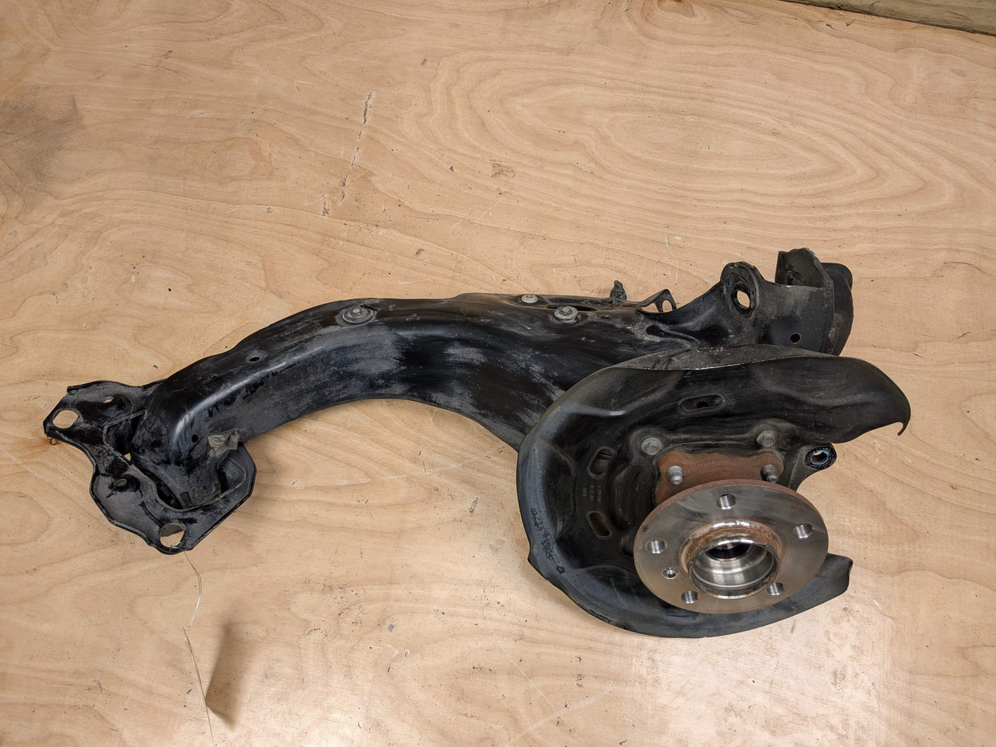 OEM BMW F39 F44 F48 X1 Rear Right Passenger Trailing Control Arm Knuckle Spindle