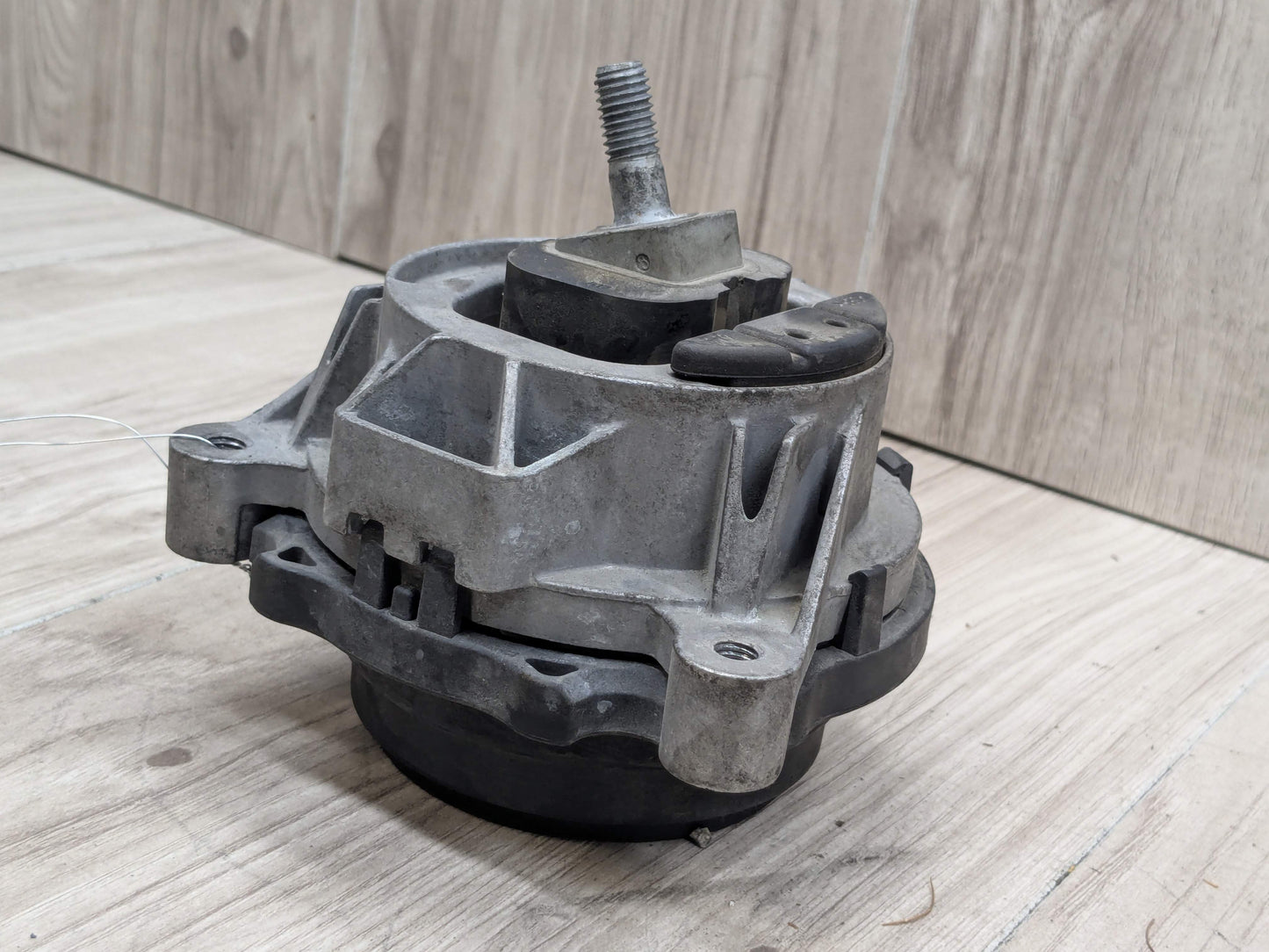 OEM BMW F30 F32 F36 335 340 435 440 Engine N55 B58 Right Passenger Motor Mount