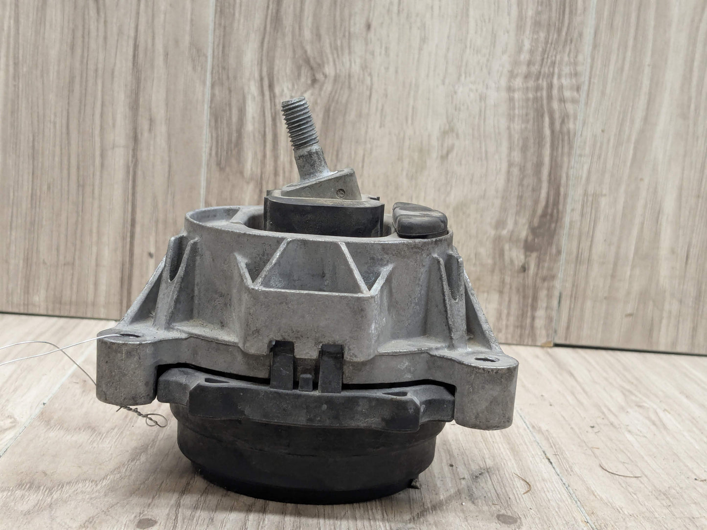 OEM BMW F30 F32 F36 335 340 435 440 Engine N55 B58 Right Passenger Motor Mount