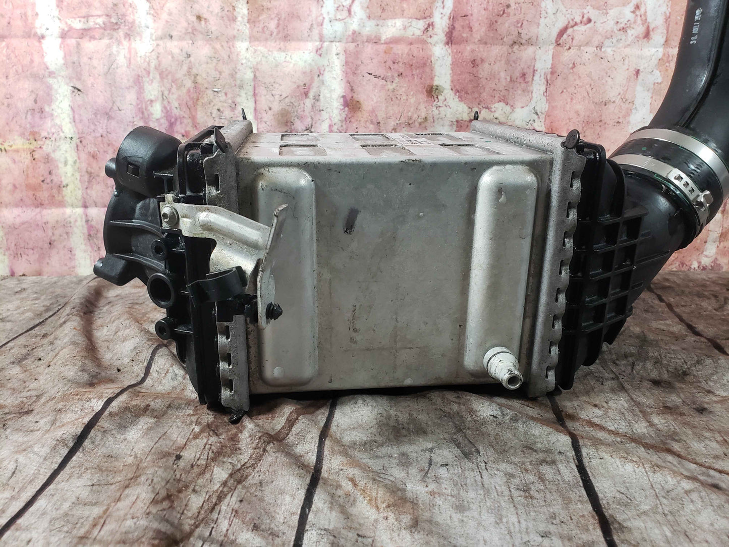 BMW 11-13 F10 M5 Right Side Turbo Intercooler Charge Air Cooler Pre LCI