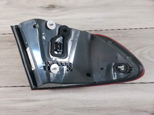 BMW 14-16 F10 535xi PASSENGER RH QUARTER PANEL TAIL LIGHT LCI