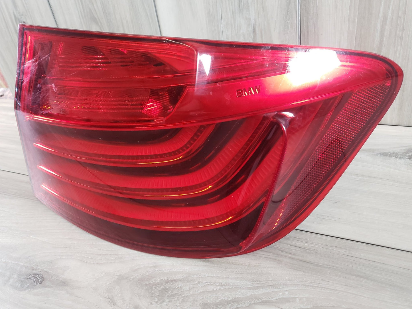 BMW 14-16 F10 535xi PASSENGER RH QUARTER PANEL TAIL LIGHT LCI