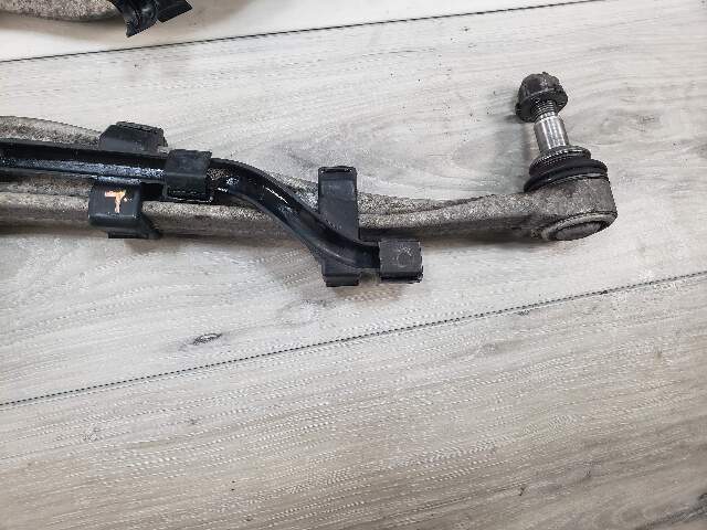 BMW 14-16 F10 535xi Rear LEFT Passenger Side Upper Control Arms Set LCI