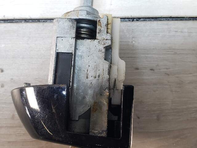 BMW 11-13 E92 335i Left Front Driver Side Door Handle Key Lock Hole Keyhole LCI