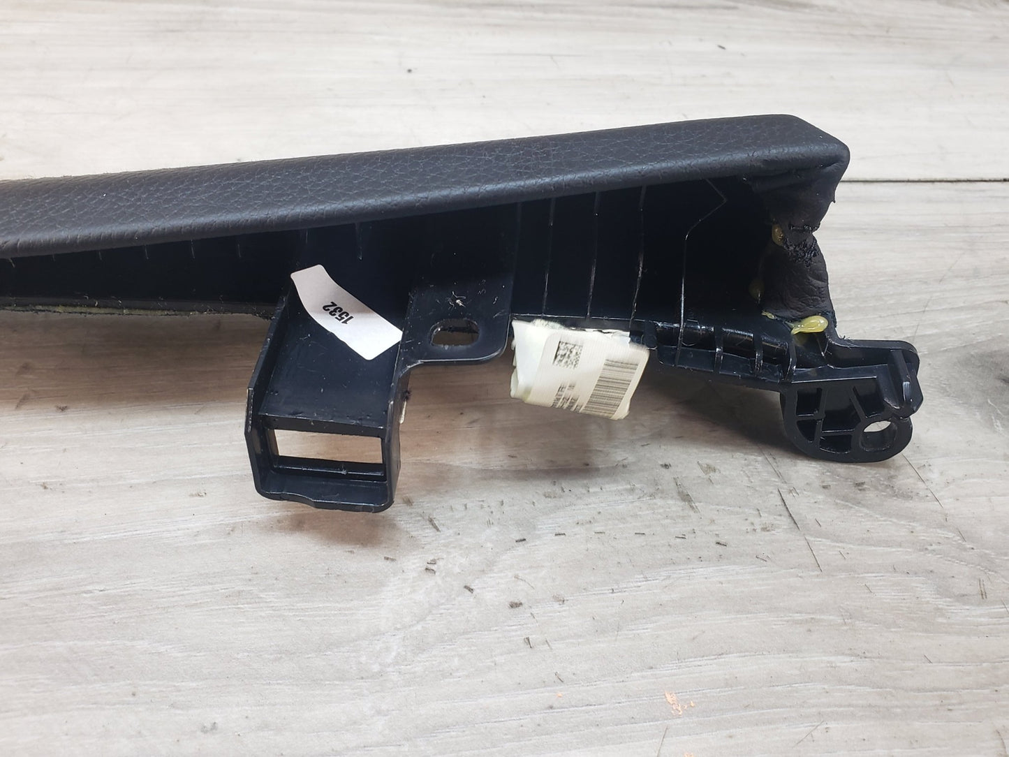 BMW 14-16 F10 535i Front Center Console Compartment Edge Trim LCI LCI