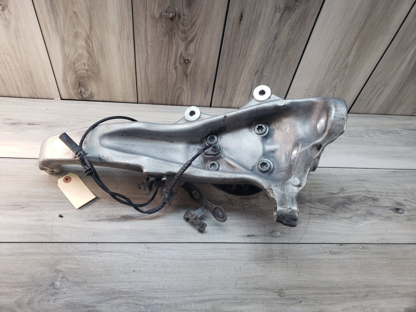 BMW 14-16 F10 535i Steering Knucle Spindle Front Right Passenger LCI