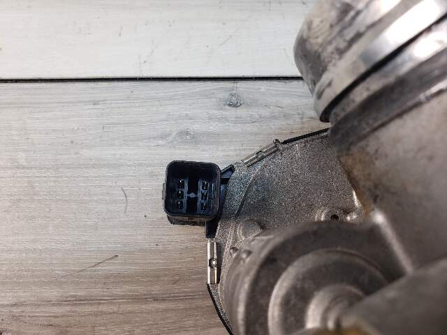 BMW 12-15 F80 M3 Throttle Body Pre LCI