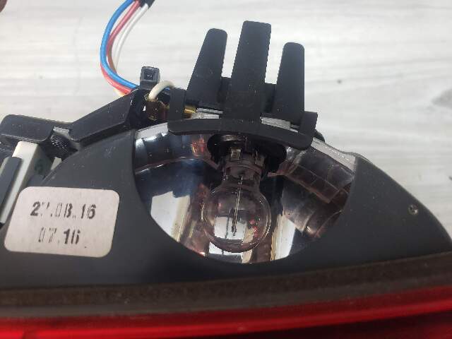 BMW 14-17 F32 430I XDRIVE Rear Right Passenger Side Inner Tail Light Pre LCI