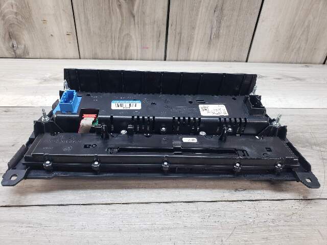 BMW 11-13 F10 M5 AC Heater Control Panel Radio Media Buttons Pre LCI