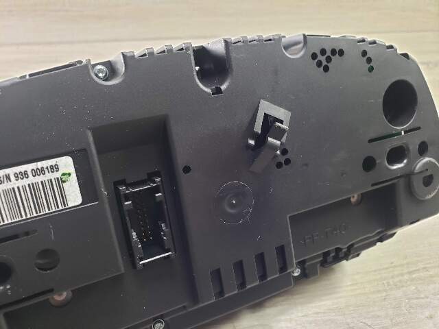 BMW 07-10 E93 M3 Gauge Cluster Instrument Panel Speedometer MANUAL OEM Pre LCI