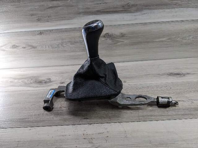 BMW 11-13 E93 335i Shift Rod Mechanism With Gear Shift Knob Shifter w/ Boot LCI