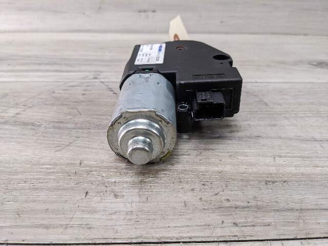 07-19 OEM BMW F10 F13 F20 F30 F32 F36 F80 F82 Sun Roof Motor Actuator