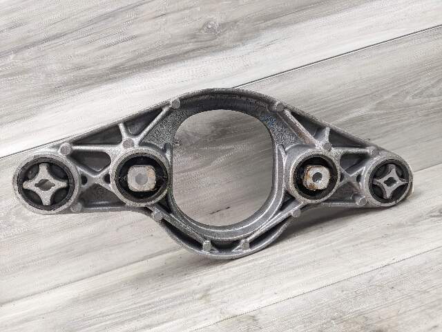 15-20 OEM BMW F87 F80 F83 F82 M2 M3 M4 Differential Support Adapter Bracket