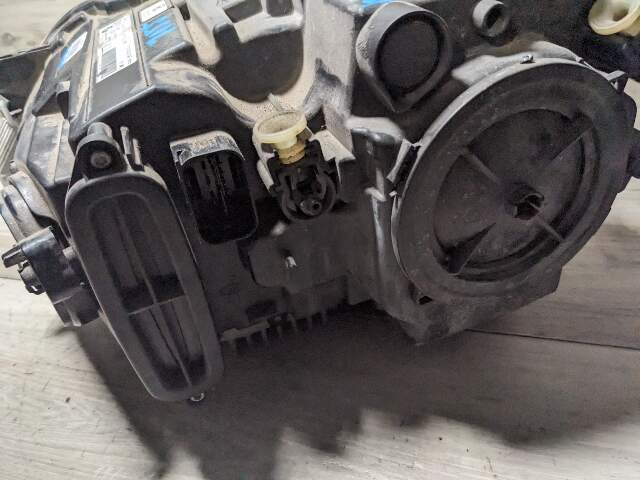 12-14 OEM BMW M6 F12 F06 F13 Right Passenger Adaptive LED Headlight Complete