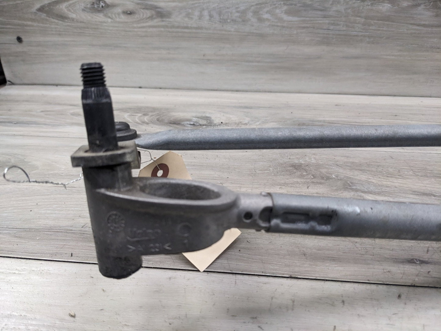 09-16 OEM BMW Z4 E89 Front Windshield Wiper Linkage W Motor