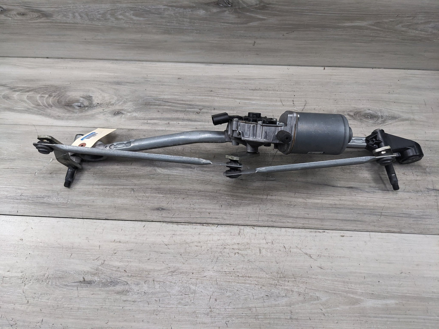 09-16 OEM BMW Z4 E89 Front Windshield Wiper Linkage W Motor