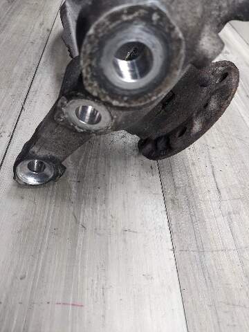 OEM BMW F10 M5 F06 F12 F13 M6 Front Passenger Hub Spindle Carrier Knuckle