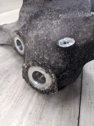 OEM BMW F10 M5 F06 F12 F13 M6 Front Left Driver Hub Spindle Carrier Knuckle