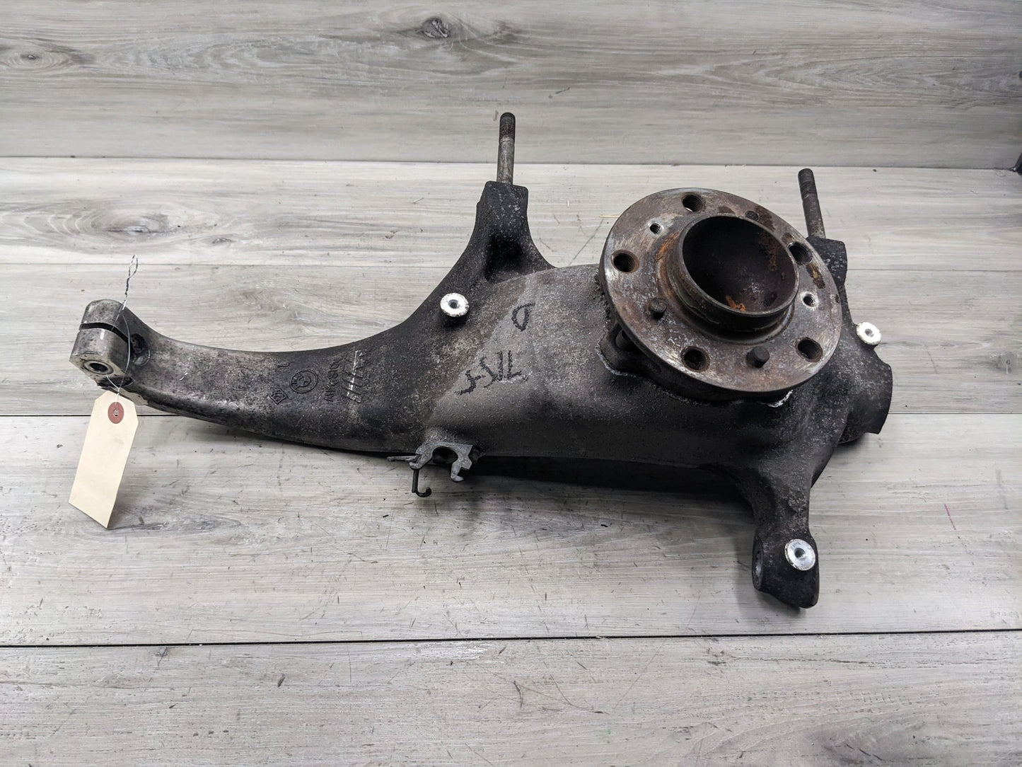 OEM BMW F10 M5 F06 F12 F13 M6 Front Left Driver Hub Spindle Carrier Knuckle