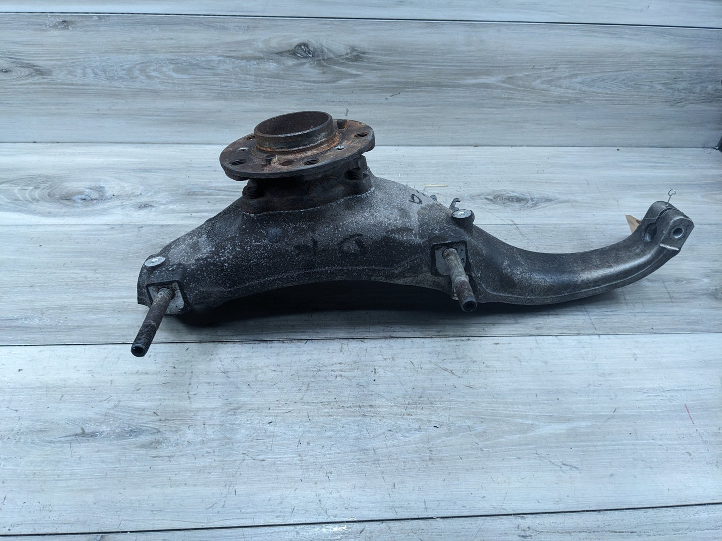 OEM BMW F10 M5 F06 F12 F13 M6 Front Left Driver Hub Spindle Carrier Knuckle