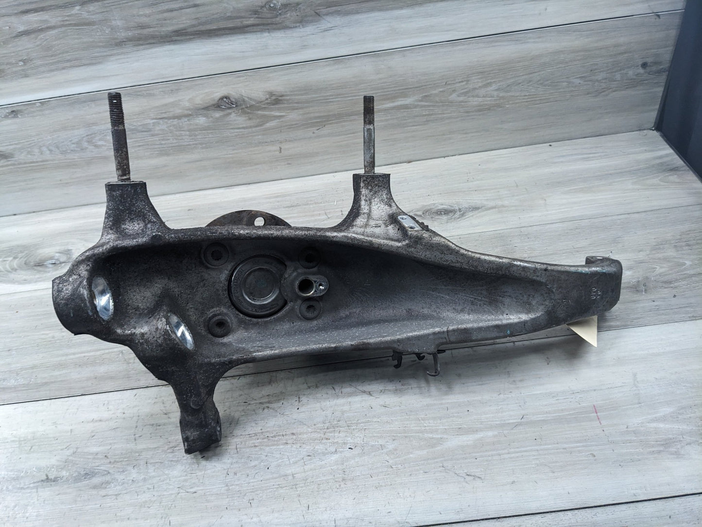 OEM BMW F10 M5 F06 F12 F13 M6 Front Left Driver Hub Spindle Carrier Knuckle