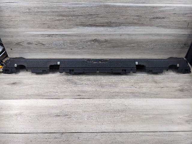 09-16 E89 Z4 Rear Bulkhead Partition Trim Panel