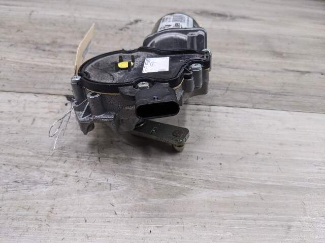 12-18 OEM BMW F22 F30 F32 F33 F36 235 325 328 335 428 435 Windshield Wiper Motor