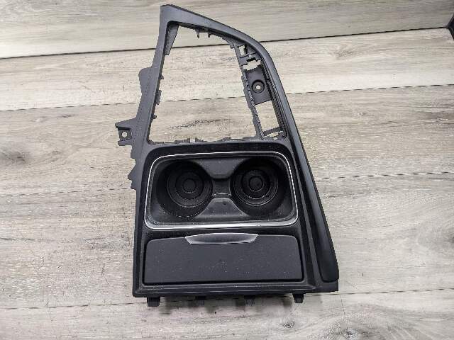 15-20 OEM BMW F80 F82 F83 M3 M4 Central Console Cup Holder Ash Tray Trim Cover