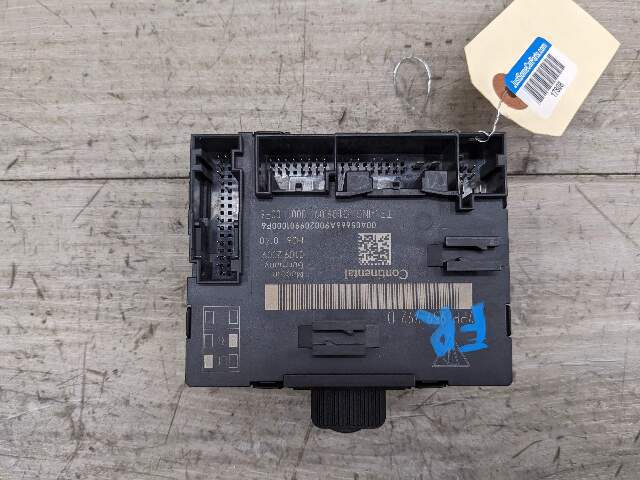 10-16 OEM Porsche Panamera Front Right Door Control Module Unit