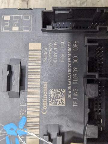 10-16 OEM Porsche Panamera Front Right Door Control Module Unit