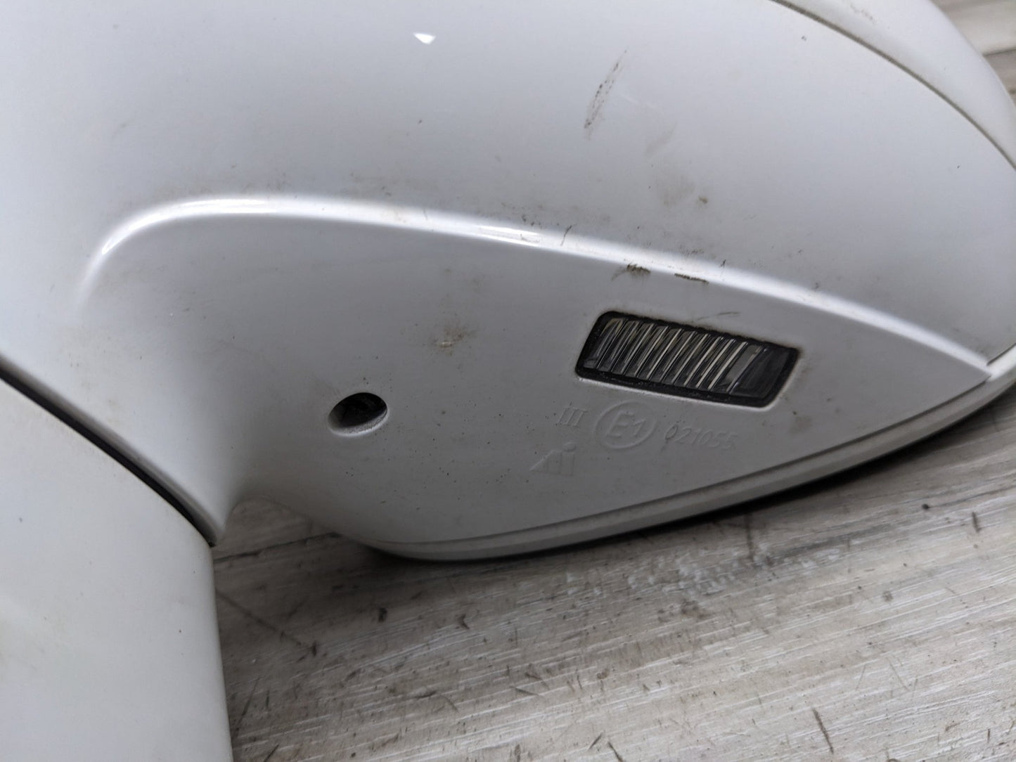 10-13 OEM Porsche Panamera Front Left Driver Side Memory Heated Mirror Assembly