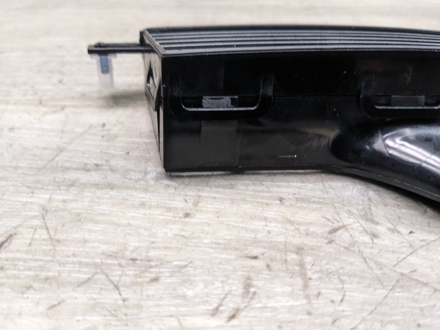 10-16 OEM Porsche Panamera Dashboard Left Side Upper Air Vent Grill