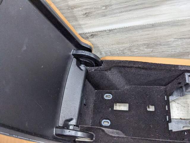 10-16 OEM Porsche Panamera Front Center Console Armrest Assembly Beige
