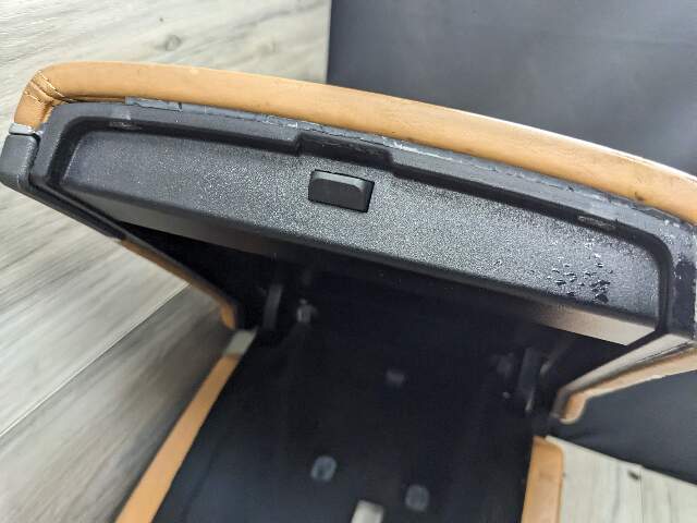 10-16 OEM Porsche Panamera Front Center Console Armrest Assembly Beige