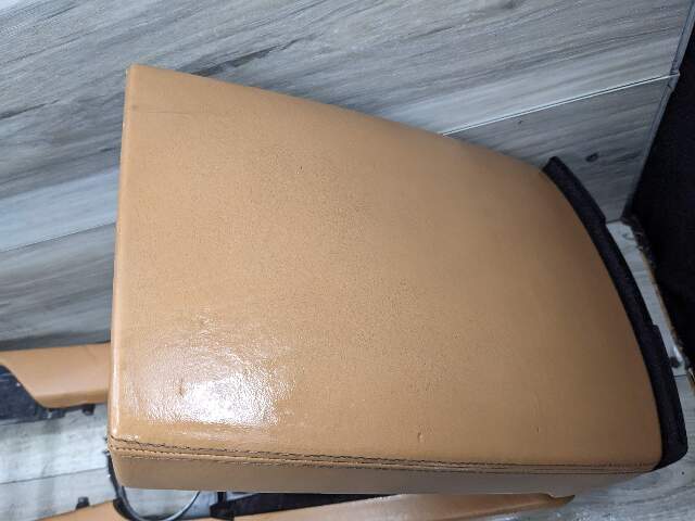10-16 OEM Porsche Panamera Front Center Console Armrest Assembly Beige