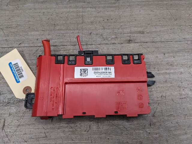16-19 OEM BMW G11 G12 G14 G15 G16 B+ Junction Terminal Power Relay Fuse Box