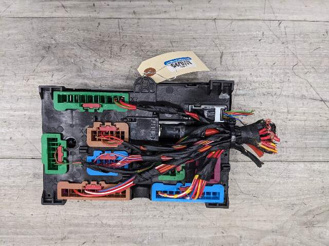 2016-2019 OEM BMW G30 G11 G12 Rear Power Distribution Fuse Box Module Unit