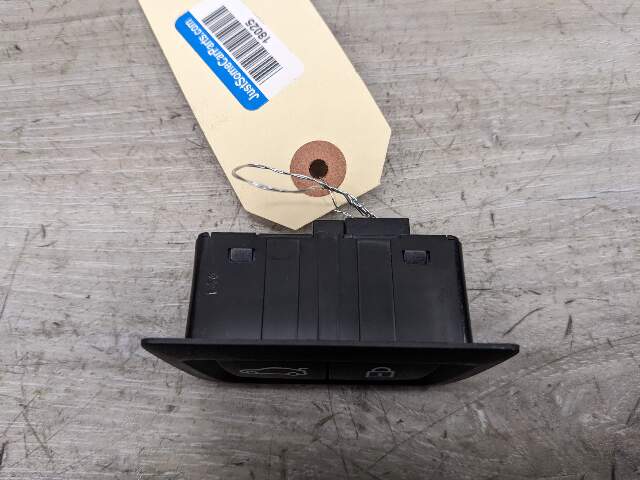 OEM BMW G12 F36 F10 F07 M5 F06 M6 F01 F02 Rear Trunk Lid Center Lock Switch