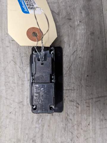 OEM BMW G12 F36 F10 F07 M5 F06 M6 F01 F02 Rear Trunk Lid Center Lock Switch