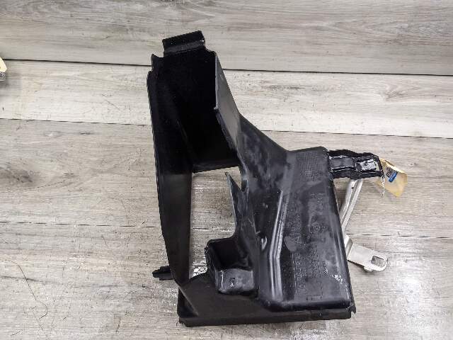 16-19 OEM BMW G11 G12 750 Front Left Driver Side Radiator Support Air Duct