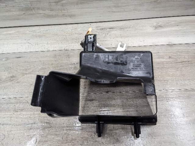 16-19 OEM BMW G11 G12 750 Front Left Driver Side Radiator Support Air Duct
