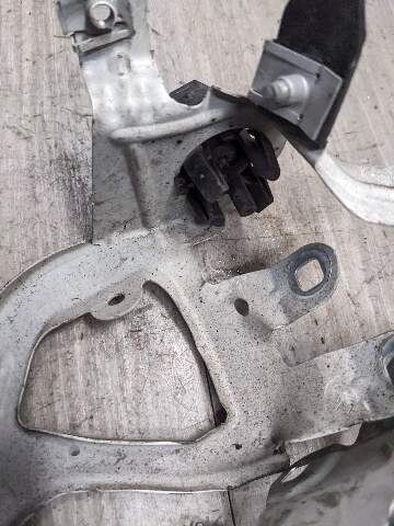 11-16 OEM BMW F10 528 535 550 Front Right Side Fender Bracket Wing Holder SET