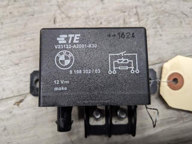 OEM BMW F10 F13 F02 F30 F32 F06 F80 F82 M3 M4 M6 Cooling Fan Relay Control 130A